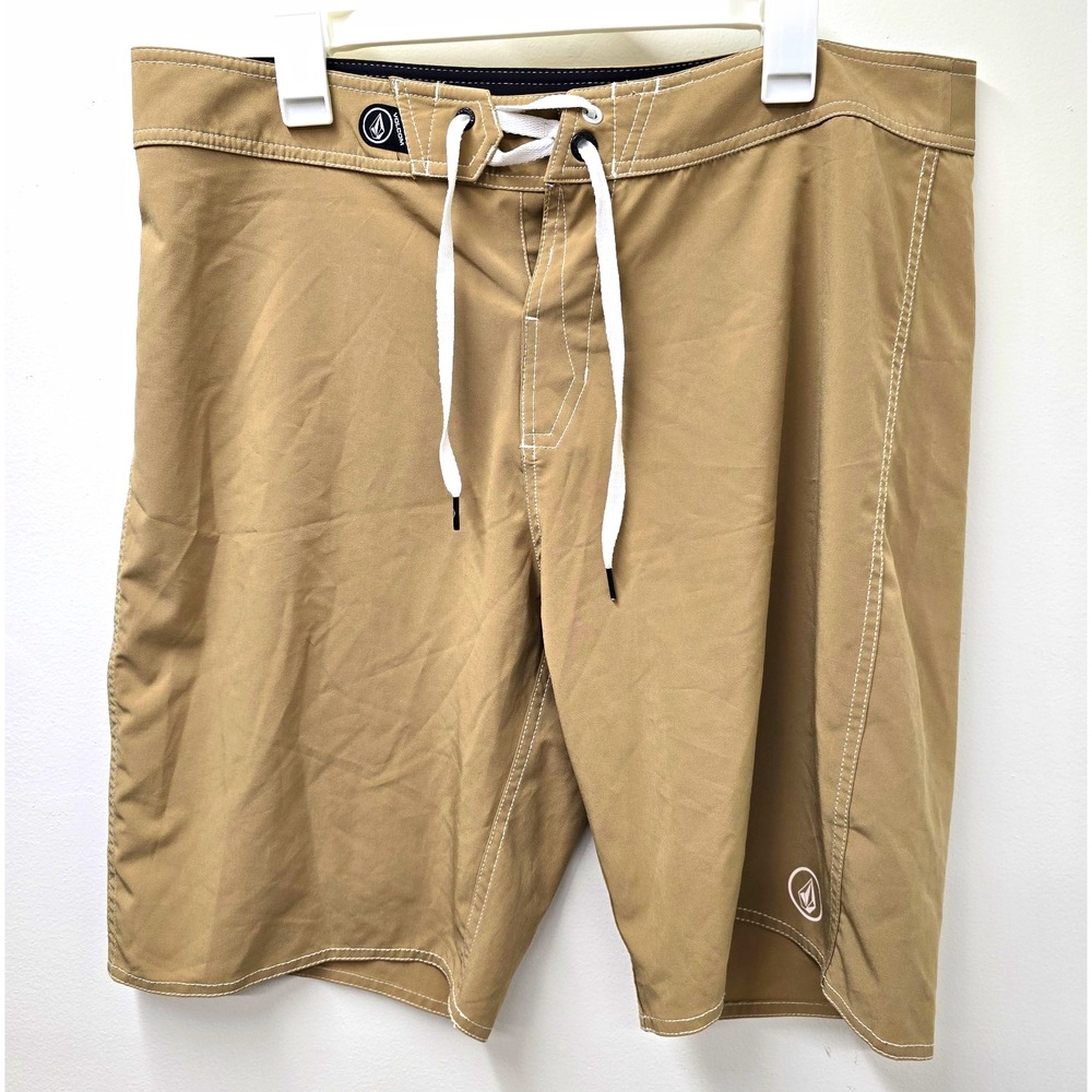 Volcom Men's Board Shorts Size 36 Tan Solid Logo Drawstring Pockets Stretch